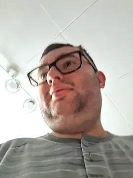 Javier bear online show from 10, 11, 2025