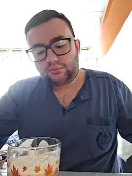 Javier bear online show from 15, 11, 2025