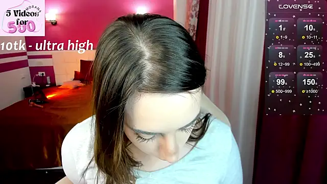 Snapshot of MoranaKit chatting on 23, 11, 2025 MoranaKit online show from 23, 11, 2025