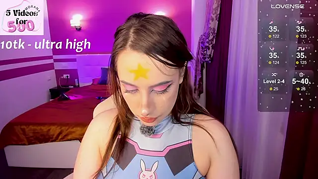 Snapshot of MoranaKit chatting on 20, 11, 2025 MoranaKit online show from 20, 11, 2025