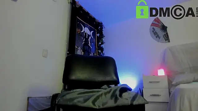 Lucyerobbie online show from 10, 3, 2025