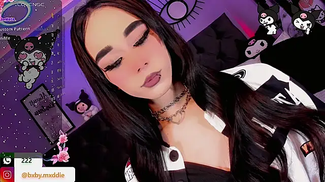 kimMaddiee online show from 1, 10, 2025