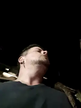 TusOjitosClaros69 online show from 23, 12, 2024