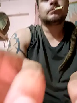 TusOjitosClaros69 online show from 30, 1, 2025