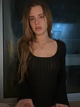 EmiliaCatalina online show from 27, 5, 2026