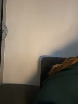 EmiliaCatalina online show from 10, 3, 2026