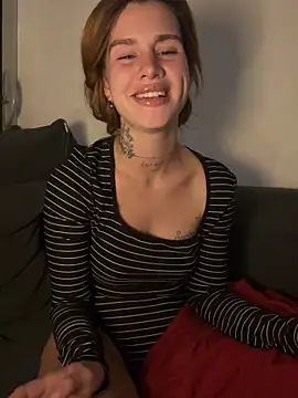 EmiliaCatalina online show from 21, 3, 2026