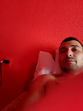 Snapshot of Zoltanioan26 chatting on 1, 3, 2026 Zoltanioan26 online show from 1, 3, 2026