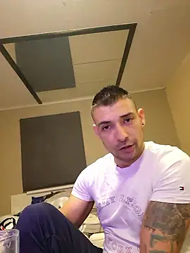 Snapshot of Zoltanioan26 chatting on 19, 1, 2026 Zoltanioan26 online show from 19, 1, 2026