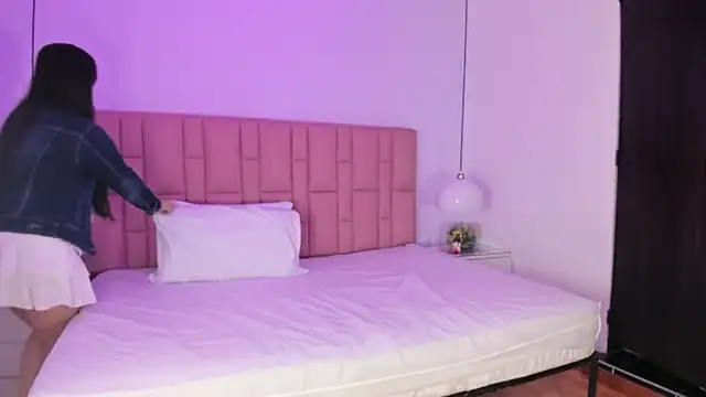 victoria cooper3 online show from 10, 1, 2026