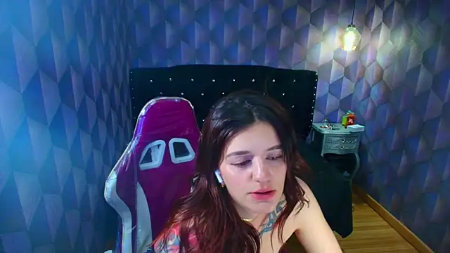 Snapshot of LiaHarryis chatting on 14, 6, 2026 LiaHarryis online show from 14, 6, 2026