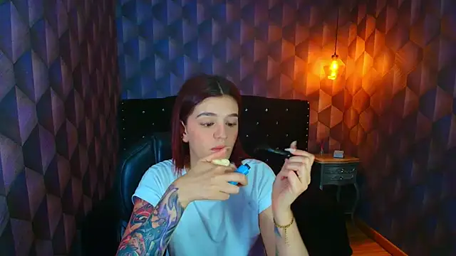 LiaHarryis online show from 6, 10, 2025