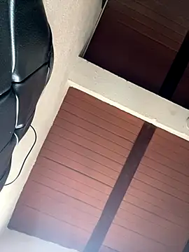 NICOLSKINNY1 online show from 22, 10, 2025