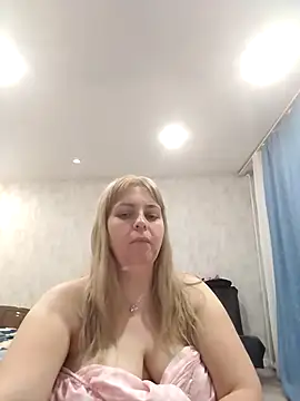 Lady nice cat online show from 4, 10, 2025