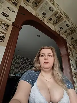 Lady nice cat online show from 15, 5, 2026