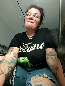 EllieOz online show from 1, 10, 2025