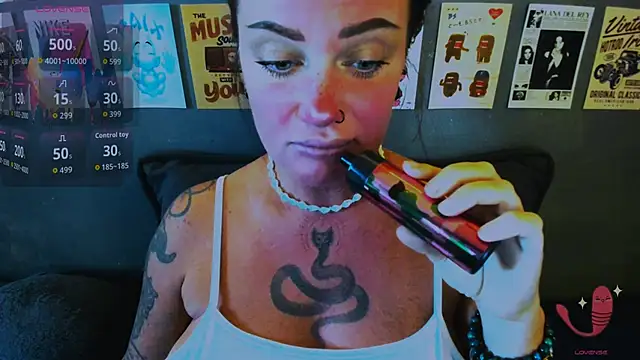 EllieOz online show from 22, 4, 2026