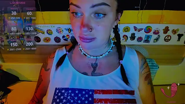 EllieOz online show from 9, 10, 2025