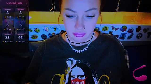 EllieOz online show from 13, 3, 2025