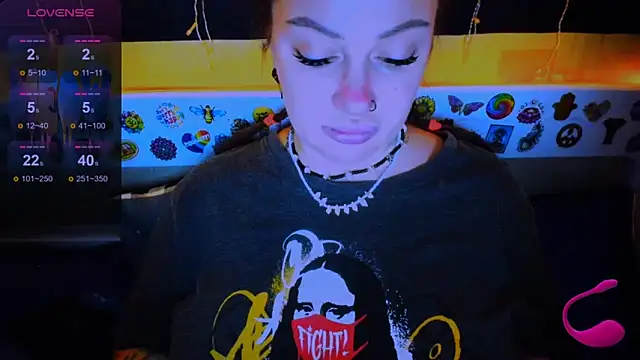 EllieOz online show from 22, 3, 2025