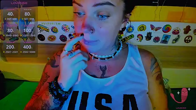 EllieOz online show from 22, 10, 2025