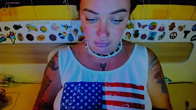 EllieOz online show from 11, 9, 2025