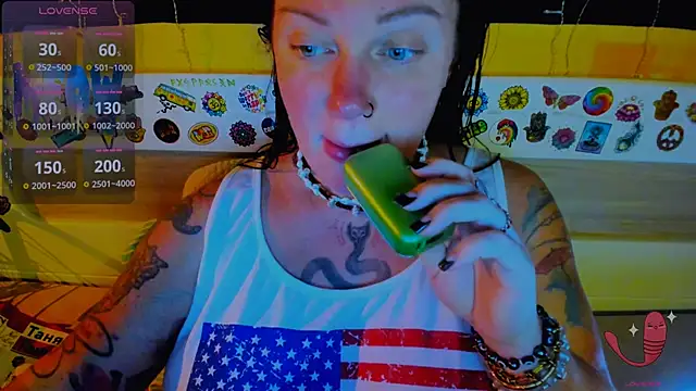 EllieOz online show from 30, 10, 2025