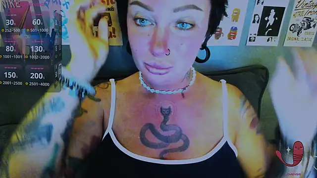 EllieOz online show from 11, 5, 2026