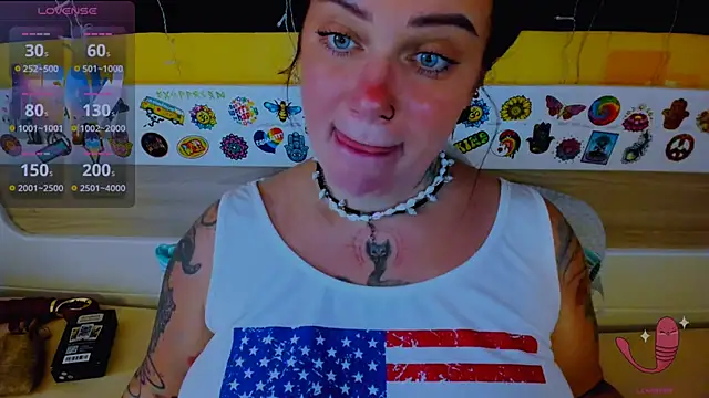 EllieOz online show from 26, 9, 2025