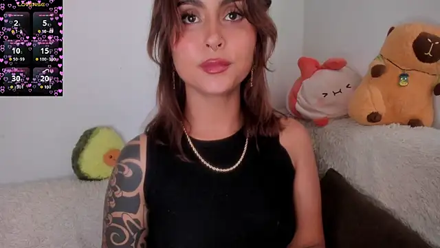 Violette-Ramirez01 online show from 6, 10, 2025