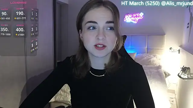 Miss Aliannaa online show from 9, 3, 2025