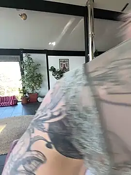 Stella-Kink online show from 6, 11, 2025