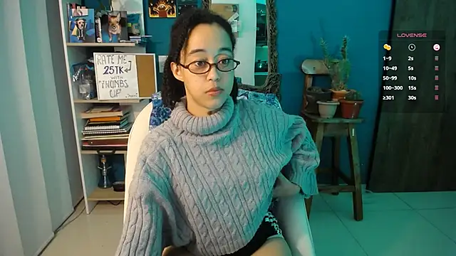 Snapshot of ela_0 chatting on 10, 11, 2025 ela 0 online show from 10, 11, 2025