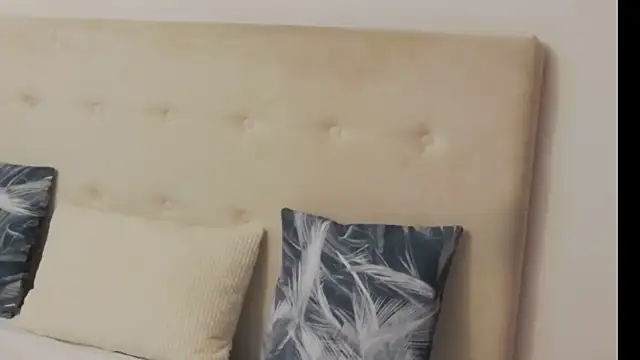 CassieHilton online show from 6, 10, 2025