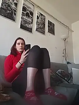 LauraBaby online show from 8, 4, 2026