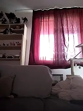 LauraBaby online show from 19, 10, 2025