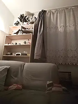 LauraBaby online show from 3, 2, 2026