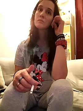 LauraBaby online show from 13, 11, 2025