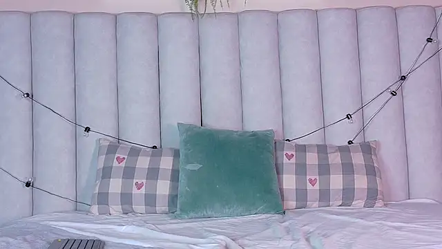 nahomi campbell online show from 17, 2, 2026