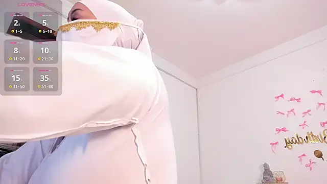 Amina hafsa online show from 20, 9, 2025