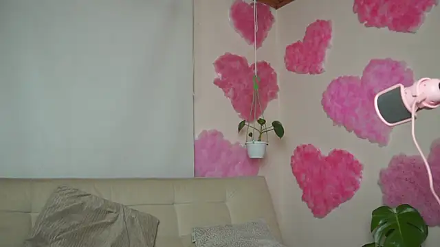 roselinedior online show from 3, 3, 2025