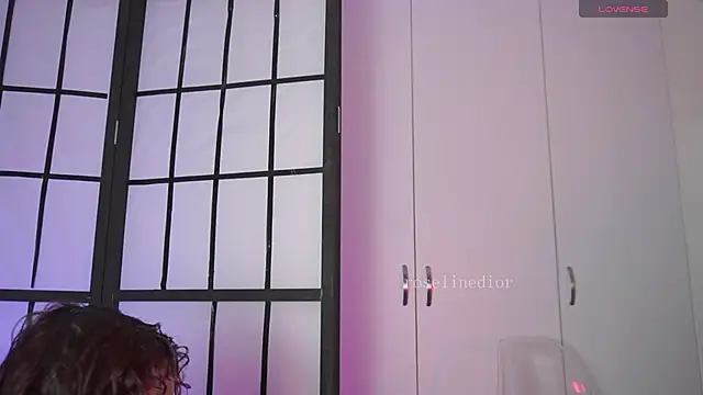 roselinedior online show from 16, 4, 2026