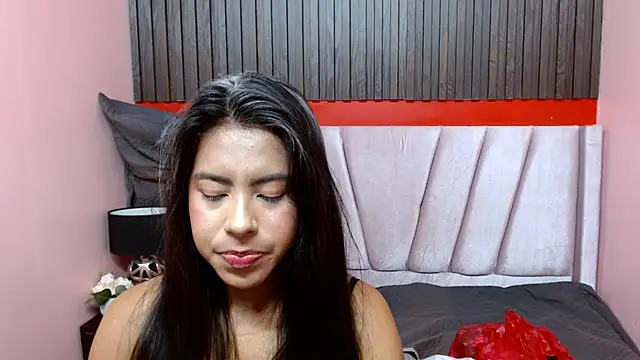 VeronicaRobles online show from 15, 9, 2025