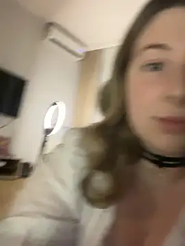 curvyflawless online show from 6, 3, 2025