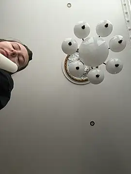 curvyflawless online show from 27, 3, 2026