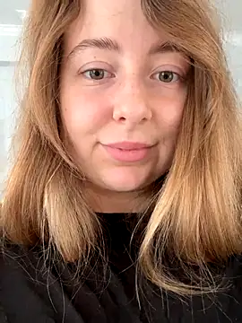 curvyflawless online show from 15, 10, 2025