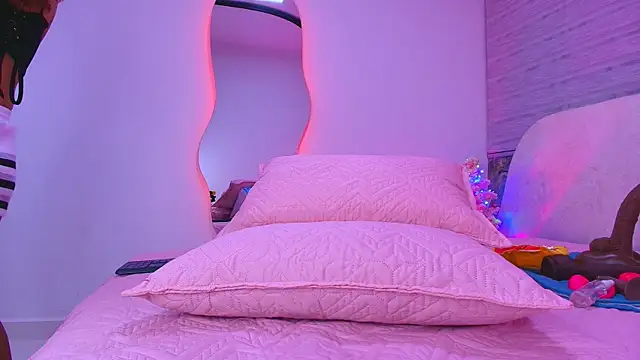 arl chloee online show from 23, 11, 2025