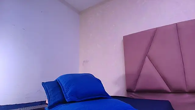 arl chloee online show from 17, 9, 2025