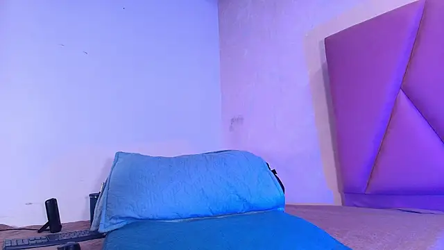 arl chloee online show from 23, 9, 2025