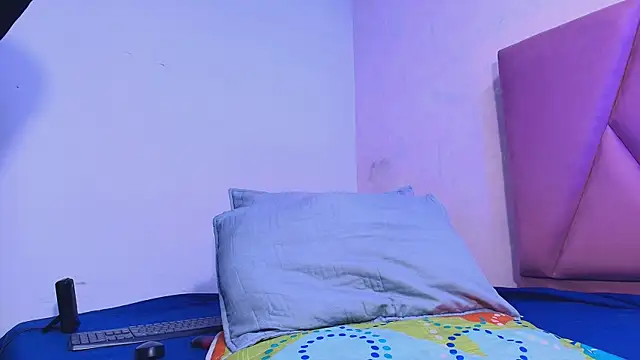 arl chloee online show from 17, 10, 2025